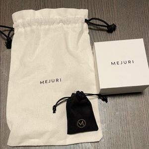 Mejuri dust bag, box, and pouch